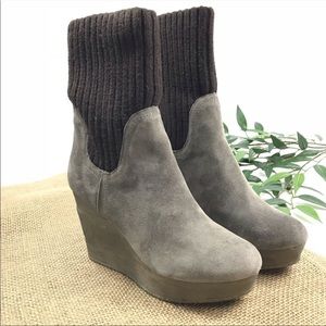 NEW Sbicca Suede Wedges Knitted Bootie Sz 8.5